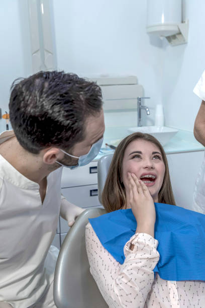 Best Orthodontic Emergency Dentist in Vinton, IA